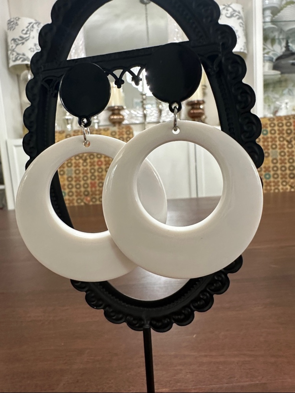 🧡Black and White Hoop Drop Earrings🧡